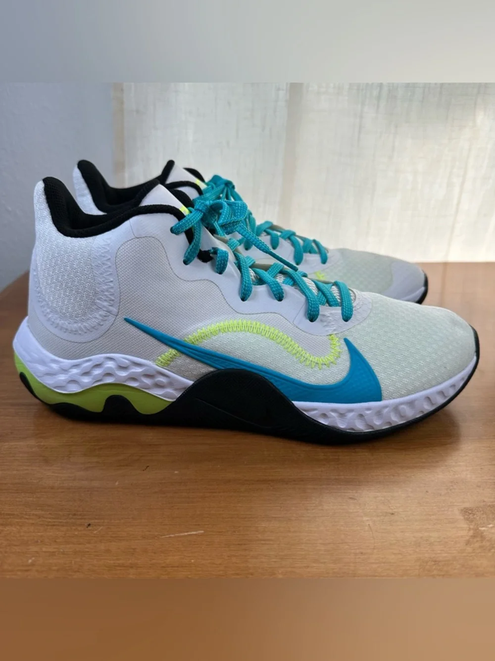 Nike Renew Elevate Sneakers